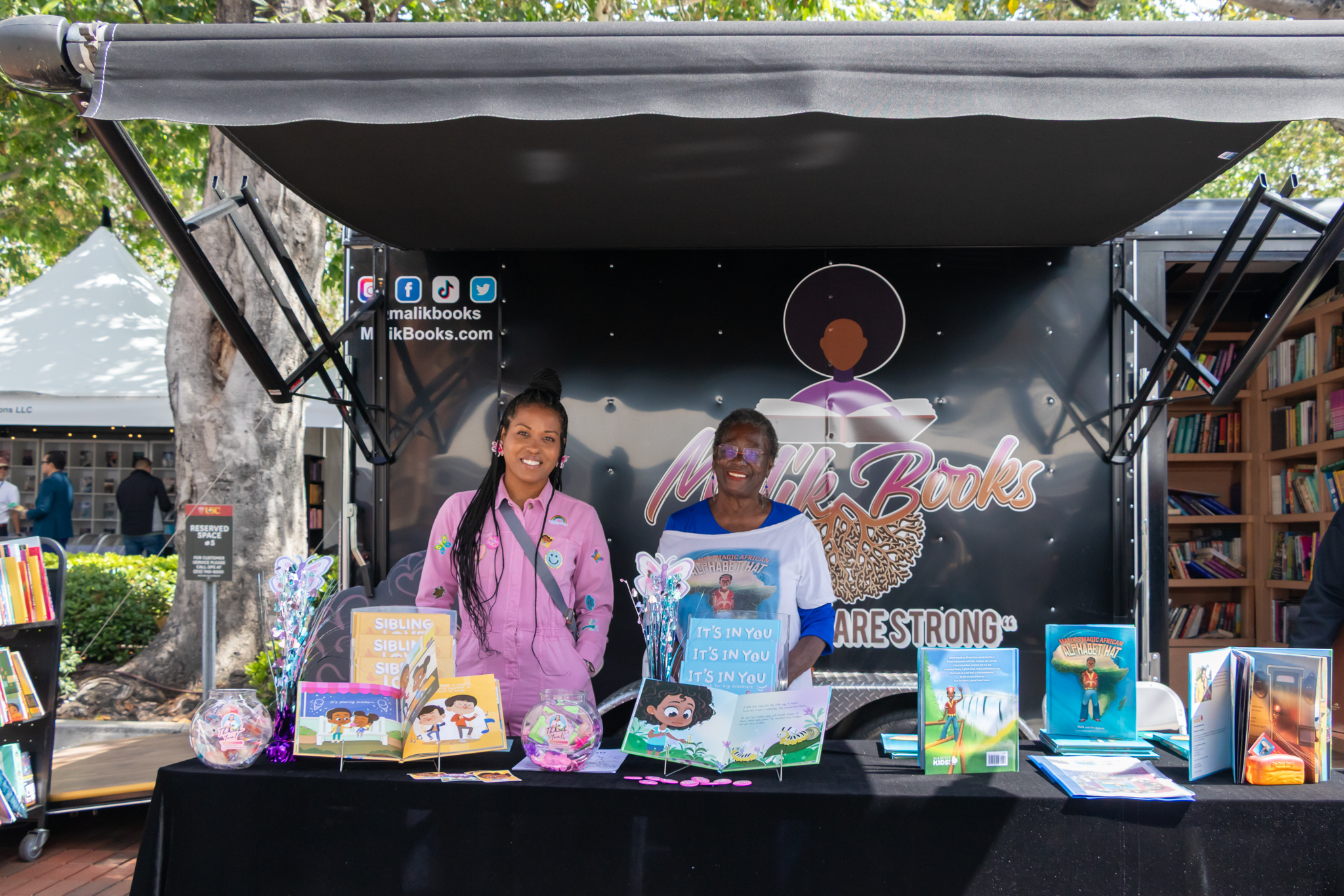 Los Angeles LA Times Festival of Books 2025 by Emeline Lee